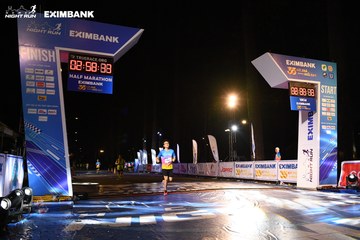 HO CHI MINH CITY NIGHT RUN EXIMBANK 2024 - Ảnh #2060399