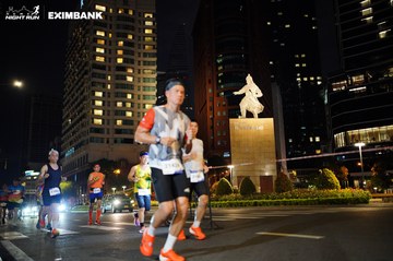 HO CHI MINH CITY NIGHT RUN EXIMBANK 2024 - Ảnh #1990264