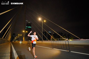 HO CHI MINH CITY NIGHT RUN EXIMBANK 2024 - Ảnh #2023024