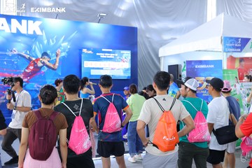 HO CHI MINH CITY NIGHT RUN EXIMBANK 2024 - Ảnh #1965623
