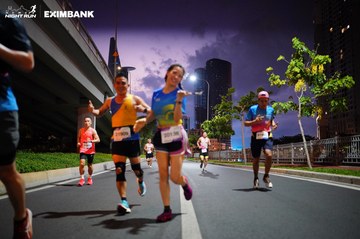 HO CHI MINH CITY NIGHT RUN EXIMBANK 2024 - Ảnh #1988783