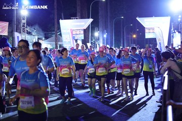 HO CHI MINH CITY NIGHT RUN EXIMBANK 2024 - Ảnh #1971962