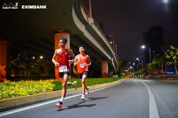 HO CHI MINH CITY NIGHT RUN EXIMBANK 2024 - Ảnh #1988379