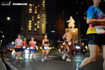 HO CHI MINH CITY NIGHT RUN EXIMBANK 2024 - Ảnh #1990587