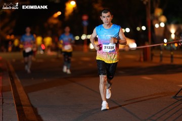 HO CHI MINH CITY NIGHT RUN EXIMBANK 2024 - Ảnh #2159556
