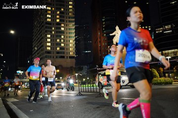 HO CHI MINH CITY NIGHT RUN EXIMBANK 2024 - Ảnh #1990050