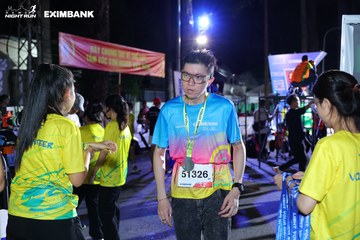 HO CHI MINH CITY NIGHT RUN EXIMBANK 2024 - Ảnh #2012390