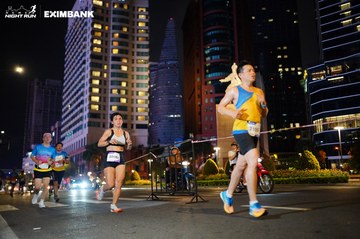 HO CHI MINH CITY NIGHT RUN EXIMBANK 2024 - Ảnh #1989601