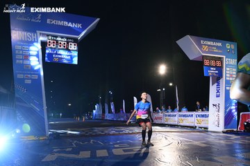 HO CHI MINH CITY NIGHT RUN EXIMBANK 2024 - Ảnh #2059656