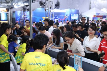 HO CHI MINH CITY NIGHT RUN EXIMBANK 2024 - Ảnh #1965038
