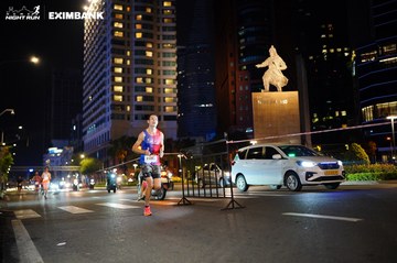 HO CHI MINH CITY NIGHT RUN EXIMBANK 2024 - Ảnh #1989169