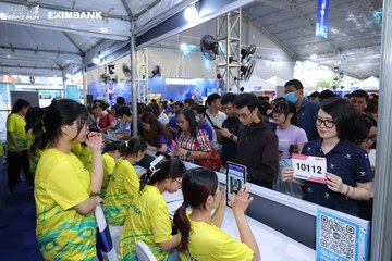 HO CHI MINH CITY NIGHT RUN EXIMBANK 2024 - Ảnh #1964611