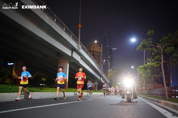 HO CHI MINH CITY NIGHT RUN EXIMBANK 2024 - Ảnh #1988932