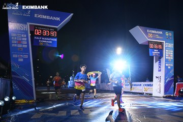 HO CHI MINH CITY NIGHT RUN EXIMBANK 2024 - Ảnh #2059571