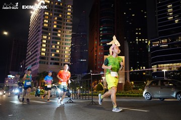 HO CHI MINH CITY NIGHT RUN EXIMBANK 2024 - Ảnh #1989194