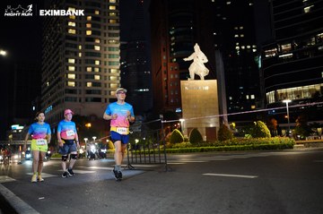 HO CHI MINH CITY NIGHT RUN EXIMBANK 2024 - Ảnh #1989894