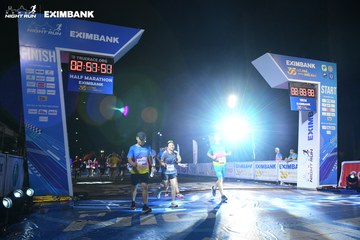 HO CHI MINH CITY NIGHT RUN EXIMBANK 2024 - Ảnh #2059507