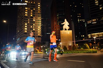 HO CHI MINH CITY NIGHT RUN EXIMBANK 2024 - Ảnh #1990282