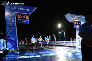 HO CHI MINH CITY NIGHT RUN EXIMBANK 2024 - Ảnh #2059464