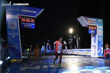 HO CHI MINH CITY NIGHT RUN EXIMBANK 2024 - Ảnh #2061203