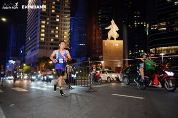 HO CHI MINH CITY NIGHT RUN EXIMBANK 2024 - Ảnh #1989131