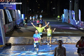 HO CHI MINH CITY NIGHT RUN EXIMBANK 2024 - Ảnh #2027595