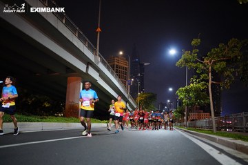 HO CHI MINH CITY NIGHT RUN EXIMBANK 2024 - Ảnh #1988935