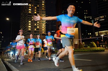 HO CHI MINH CITY NIGHT RUN EXIMBANK 2024 - Ảnh #1990879