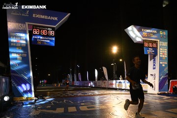 HO CHI MINH CITY NIGHT RUN EXIMBANK 2024 - Ảnh #2061637