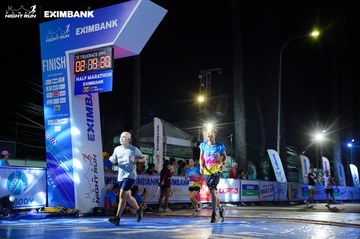 HO CHI MINH CITY NIGHT RUN EXIMBANK 2024 - Ảnh #2033172