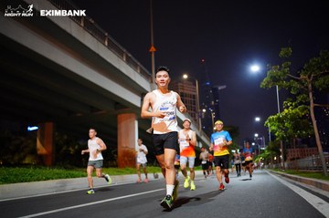 HO CHI MINH CITY NIGHT RUN EXIMBANK 2024 - Ảnh #1988854
