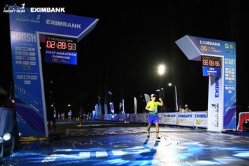 HO CHI MINH CITY NIGHT RUN EXIMBANK 2024 - Ảnh #2064442