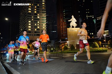 HO CHI MINH CITY NIGHT RUN EXIMBANK 2024 - Ảnh #1990482