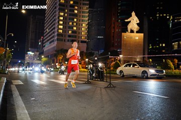 HO CHI MINH CITY NIGHT RUN EXIMBANK 2024 - Ảnh #1989058