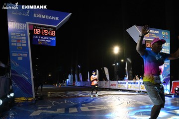 HO CHI MINH CITY NIGHT RUN EXIMBANK 2024 - Ảnh #2065538