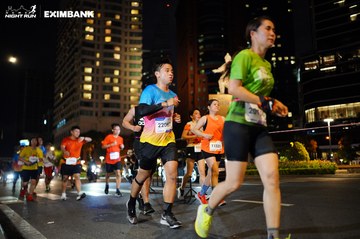 HO CHI MINH CITY NIGHT RUN EXIMBANK 2024 - Ảnh #1989853