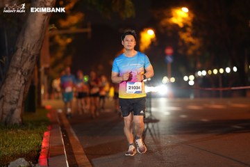HO CHI MINH CITY NIGHT RUN EXIMBANK 2024 - Ảnh #2160509
