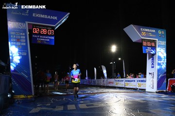 HO CHI MINH CITY NIGHT RUN EXIMBANK 2024 - Ảnh #2063919