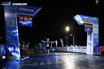 HO CHI MINH CITY NIGHT RUN EXIMBANK 2024 - Ảnh #2061396