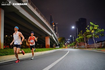 HO CHI MINH CITY NIGHT RUN EXIMBANK 2024 - Ảnh #1988465
