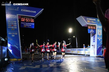 HO CHI MINH CITY NIGHT RUN EXIMBANK 2024 - Ảnh #2059677