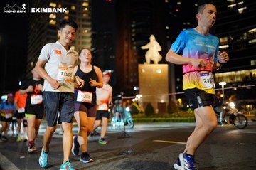 HO CHI MINH CITY NIGHT RUN EXIMBANK 2024 - Ảnh #1990276