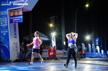 HO CHI MINH CITY NIGHT RUN EXIMBANK 2024 - Ảnh #2033065