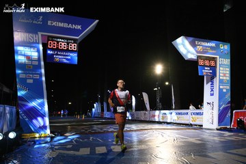 HO CHI MINH CITY NIGHT RUN EXIMBANK 2024 - Ảnh #2064178
