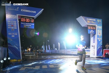 HO CHI MINH CITY NIGHT RUN EXIMBANK 2024 - Ảnh #2061084