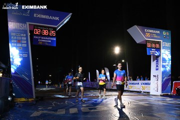 HO CHI MINH CITY NIGHT RUN EXIMBANK 2024 - Ảnh #2059826