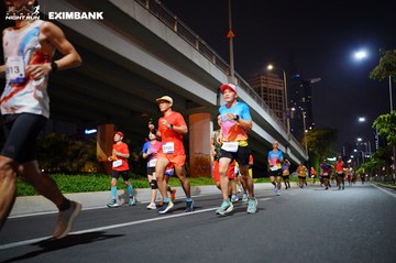 HO CHI MINH CITY NIGHT RUN EXIMBANK 2024 - Ảnh #1988876