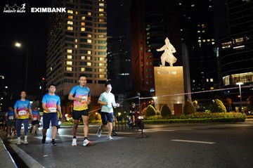 HO CHI MINH CITY NIGHT RUN EXIMBANK 2024 - Ảnh #1990856