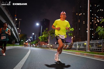 HO CHI MINH CITY NIGHT RUN EXIMBANK 2024 - Ảnh #1988731