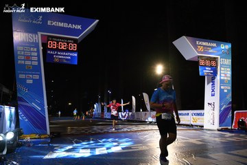 HO CHI MINH CITY NIGHT RUN EXIMBANK 2024 - Ảnh #2062495